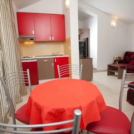 Apartment Smiljka Ii Tučepi